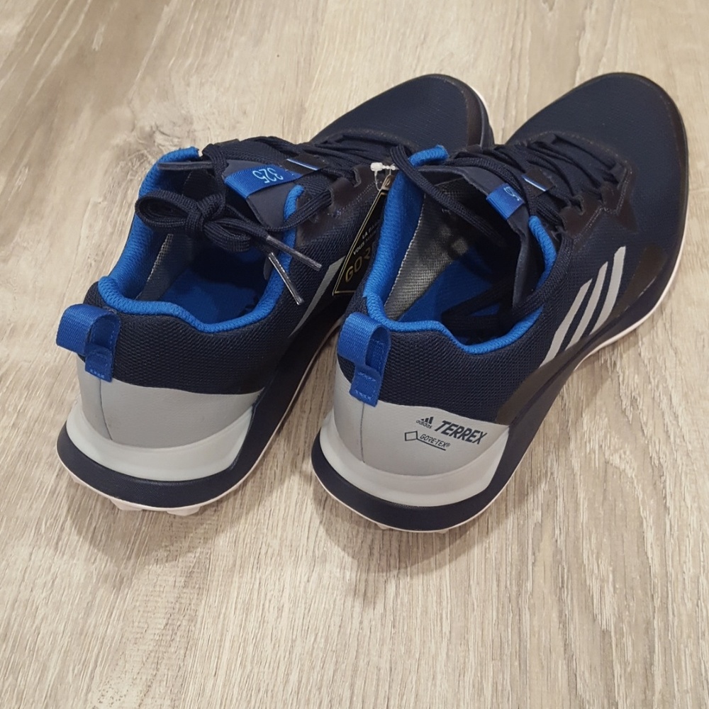 LAST ONE Adidas Gore-tex trail running shoes - Picture 3 of 4